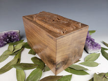 Load image into Gallery viewer, Howling Wolf Cremation Urn