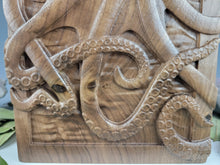 Load image into Gallery viewer, Octopus Cremation Urn
