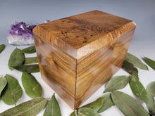 Load image into Gallery viewer, Medium Walnut Urn