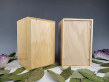 Load image into Gallery viewer, Medium Maple Urn