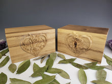 Load image into Gallery viewer, Heart and Rose Urn