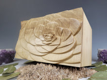 Load image into Gallery viewer, Blooming Flower Cremation Urn