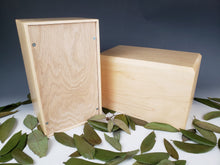 Load image into Gallery viewer, Large Maple Urn