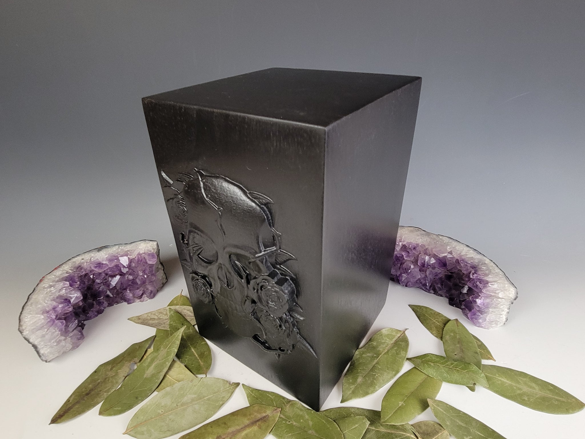 Midnight Black Skull and Roses Cremation Urn – mychalsmyrtle