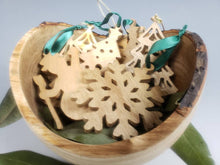 Load image into Gallery viewer, Snowman ornament myrtlewood
